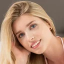 Freya Mayer