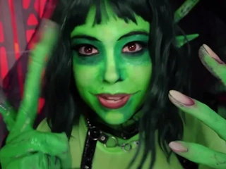 Salad Fingers Parody | Perverse Dark Fantasy Cosplay by