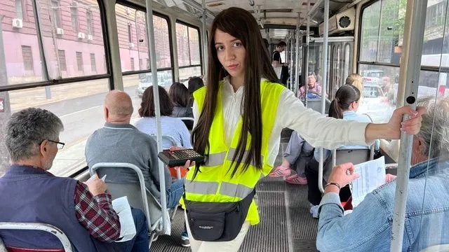 Bus Conductor Decides to Change Her Life and Fucks a Passenger