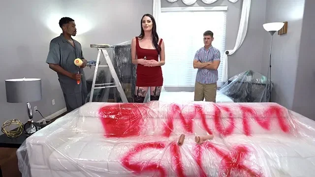 Painters with Big Black Cock Pound Horny Stepmom Aria Khaide in Front of Her …