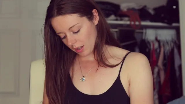 Girl next Door Describes What Sex Feels Like while Sitting on a Vibrator and ...