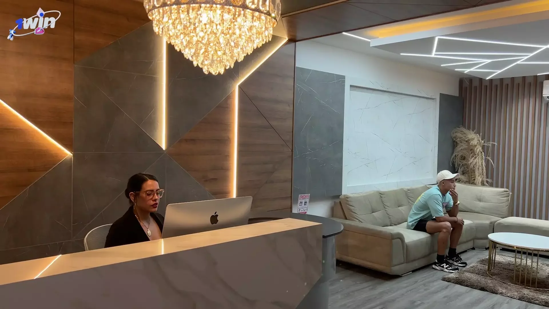 Latina Milf Secretary Fucks Her Boss's Client in the Office until They Cum in...