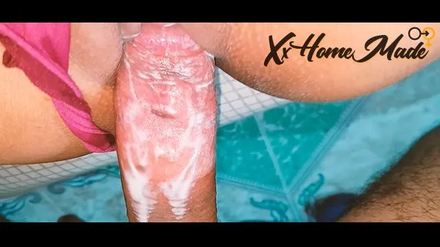 Creamy Pussy !! My Fucking Student Gives Me Sex in Exchange for Winning the E...