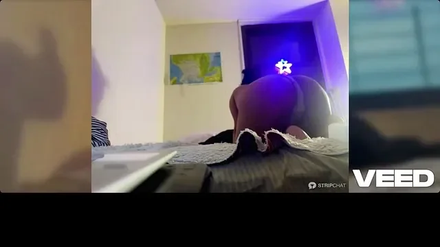 Newyorkcityirl4k Webcam Reality Couple Amateur Blowjob Sucking Big Dick Bedroom Scene