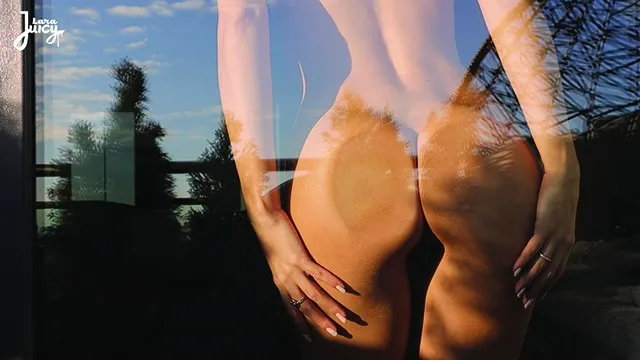 Beautiful Ass Blonde Fucks Her Pussy all Day |