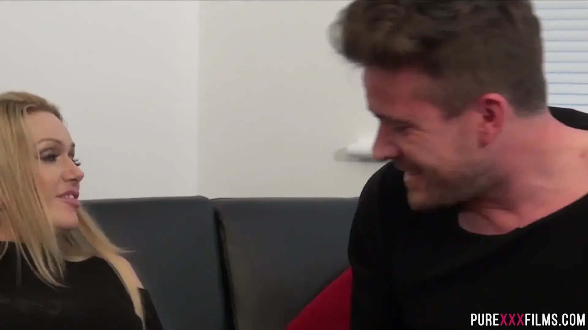 Milf Amber Jayne Screwing a Hard Wang
